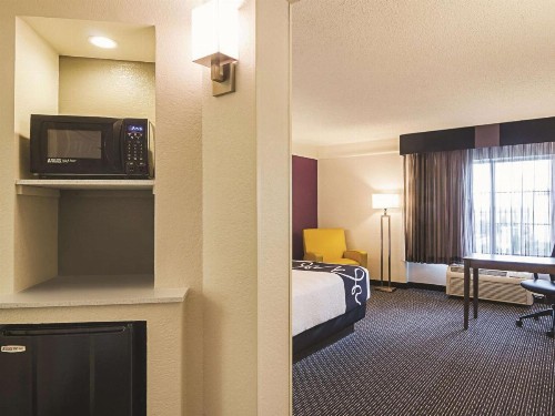 La Quinta by Wyndham Denver Airport DIA - image 22