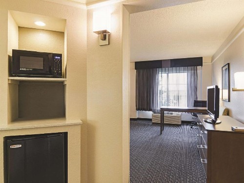 La Quinta by Wyndham Denver Airport DIA - image 29