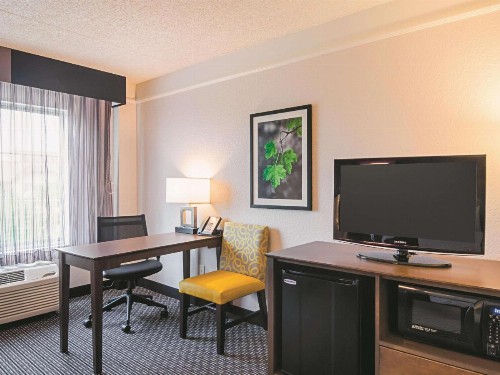 La Quinta by Wyndham Denver Airport DIA - image 30