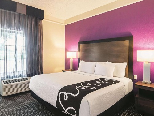 La Quinta by Wyndham Denver Airport DIA - image 38