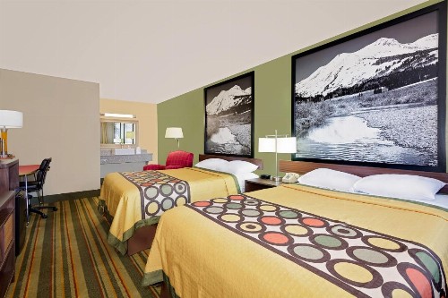 Super 8 by Wyndham Denver Central - image 29