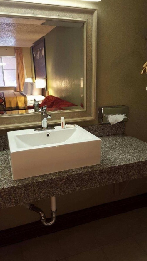 Super 8 by Wyndham Denver Central - image 31