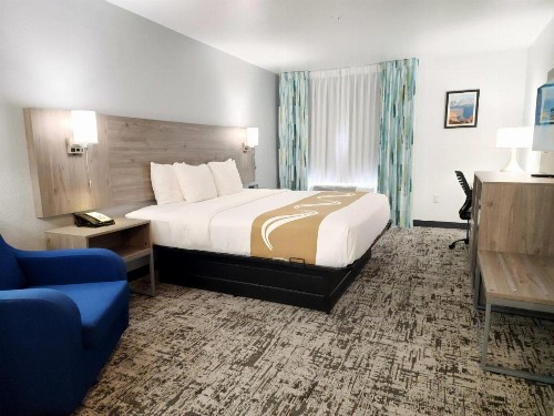 Quality Inn & Suites Denver International Airport - image 15