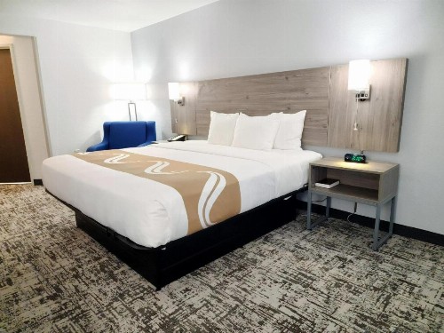 Quality Inn & Suites Denver International Airport - image 16