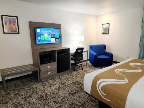 Quality Inn & Suites Denver International Airport - image 18