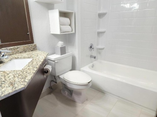 Quality Inn & Suites Denver International Airport - image 23