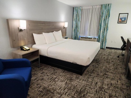 Quality Inn & Suites Denver International Airport - image 28