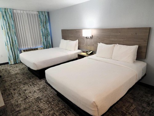 Quality Inn & Suites Denver International Airport - image 32