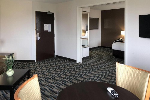 Quality Inn & Suites Denver International Airport - image 47