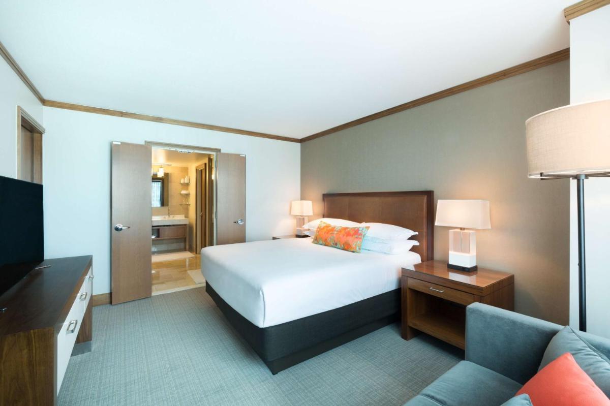 Hyatt Regency Denver at Colorado Convention Center - image 2