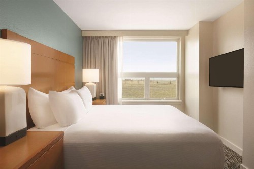 Hyatt House Denver Airport - image 19