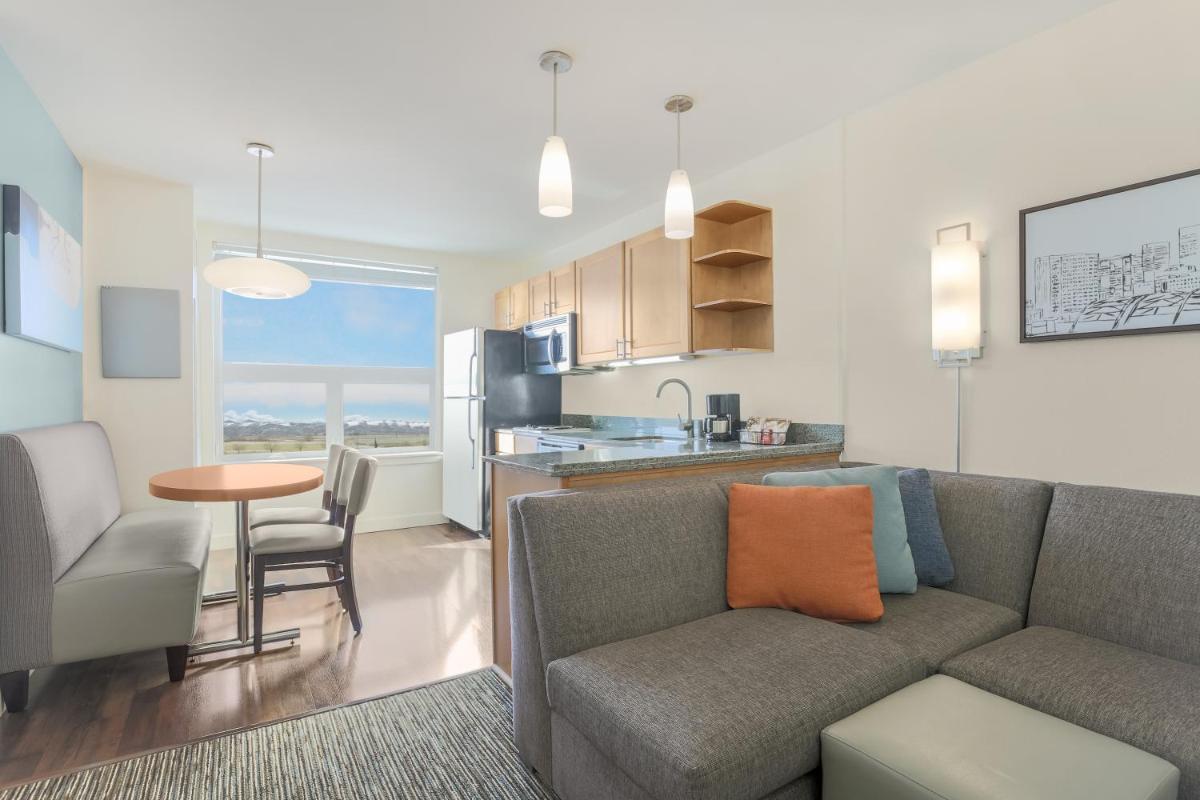 Hyatt House Denver Airport - image 4