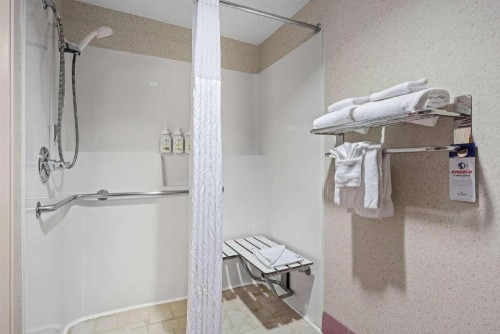 AmericInn by Wyndham Denver Airport - image 19