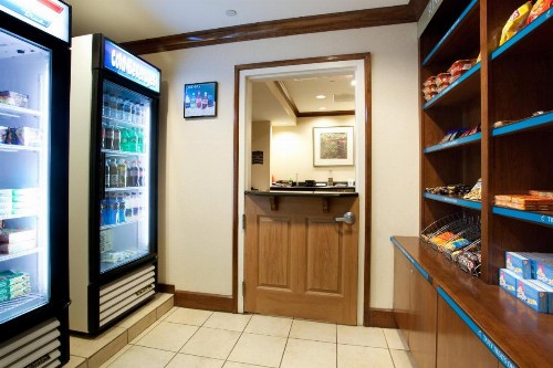 Staybridge Suites Denver International Airport an IHG Hotel - image 4