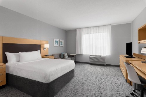 TownPlaces Suite Denver Airport at Gateway Park - image 15