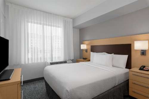 TownPlaces Suite Denver Airport at Gateway Park - image 4