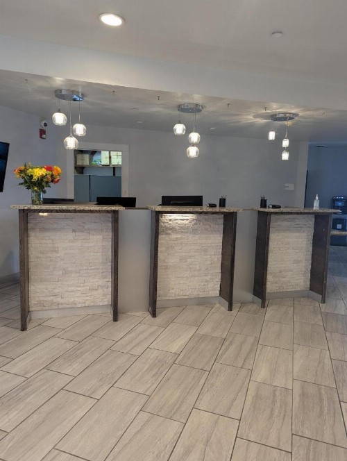 Radisson Hotel Denver Central - image 3