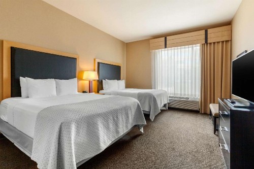 Cambria Hotel Denver International Airport - image 15