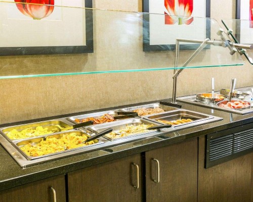 Cambria Hotel Denver International Airport - image 17