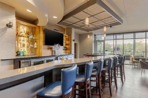 Cambria Hotel Denver International Airport - image 38