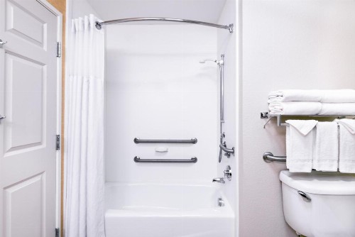 Baymont by Wyndham Denver International Airport - image 16