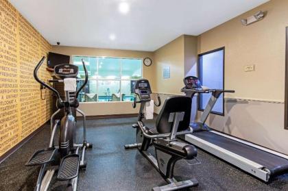 La Quinta by Wyndham Denver Gateway Park - image 13