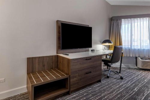 Best Western Premier Denver East - image 3
