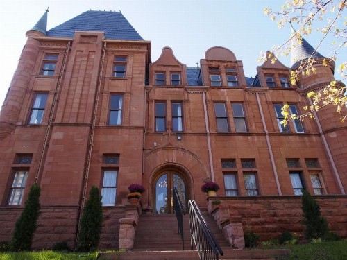 Patterson Inn - image 10