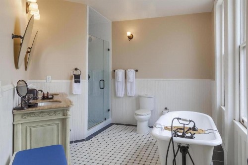 Patterson Inn - image 18