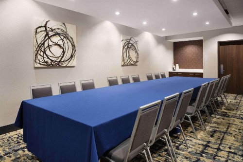 Homewood Suites- Denver Downtown Convention Center - image 10