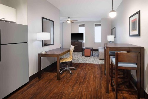 Homewood Suites- Denver Downtown Convention Center - image 6