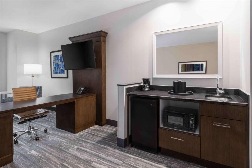 Hampton Inn & Suites Denver Downtown Convention Center - image 19