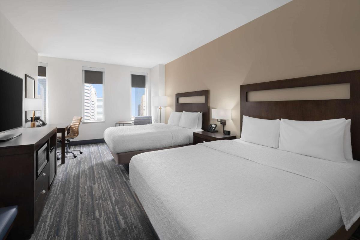 Hampton Inn & Suites Denver Downtown Convention Center - image 2