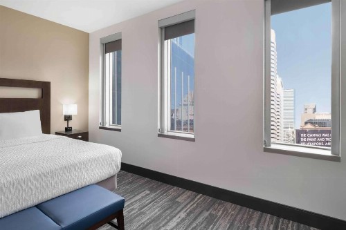 Hampton Inn & Suites Denver Downtown Convention Center - image 23