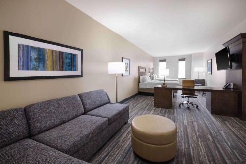Hampton Inn & Suites Denver Downtown Convention Center - image 37