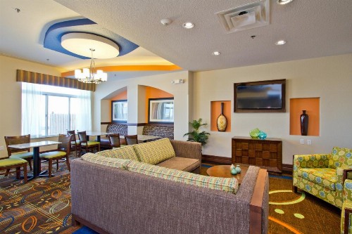 Holiday Inn Express and Suites Denver East Peoria Street an IHG Hotel - image 29