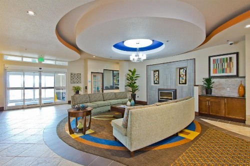 Holiday Inn Express and Suites Denver East Peoria Street an IHG Hotel - image 30