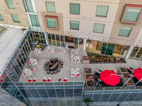 The Art Hotel Denver Curio Collection by Hilton - image 3