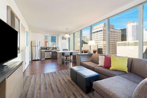 Hyatt House Denver/Downtown - image 12