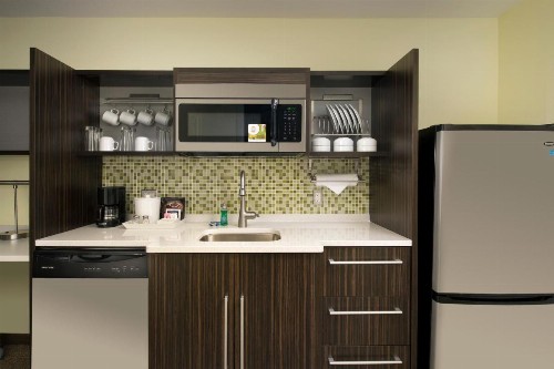 Home2 Suites by Hilton Denver International Airport - image 10
