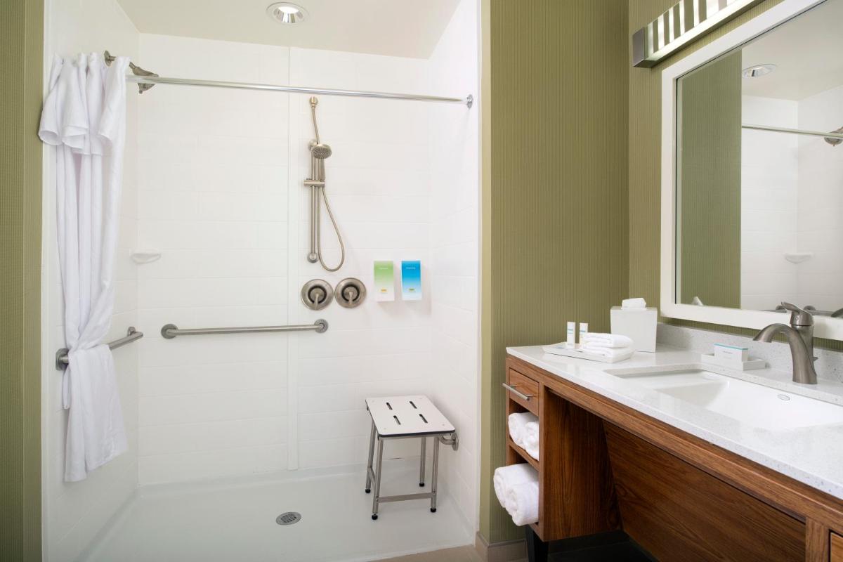 Home2 Suites by Hilton Denver International Airport - image 3