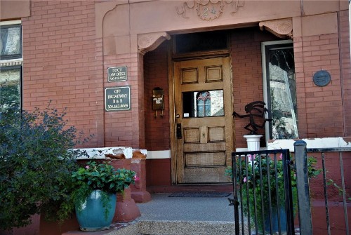 Off Broadway B & B - image 20