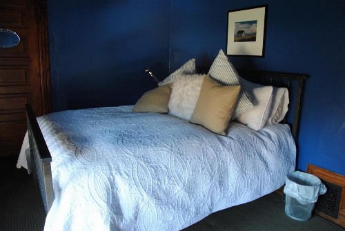 Off Broadway B & B - image 24