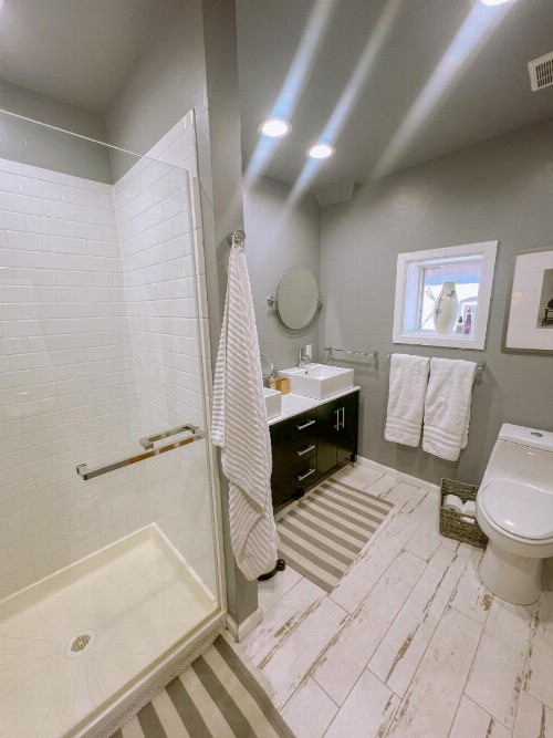 Off Broadway B & B - image 29
