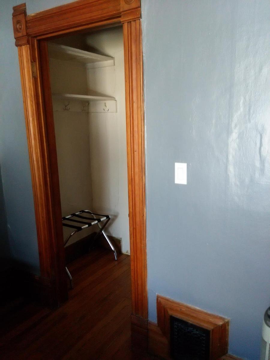 Off Broadway B & B - image 7