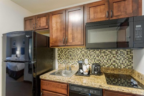 MainStay Suites Near Denver Downtown - image 19