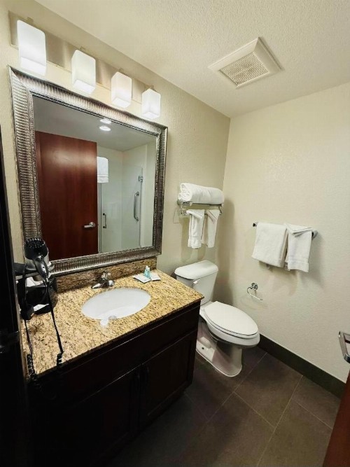 MainStay Suites Near Denver Downtown - image 30