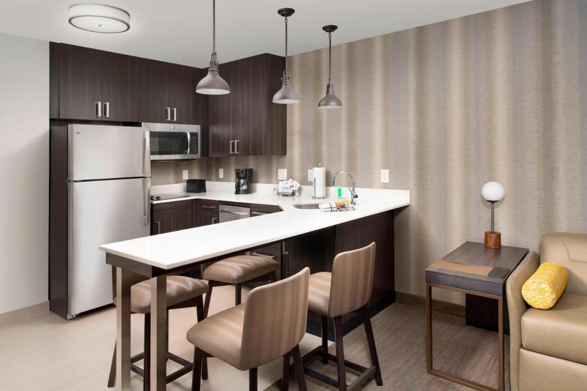 Residence Inn by Marriott Denver Airport/Convention Center - image 7