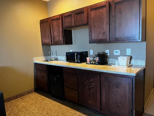 Comfort Suites Denver International Airport - image 27
