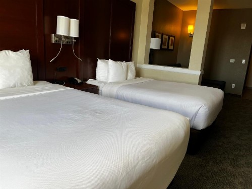 Comfort Suites Denver International Airport - image 28